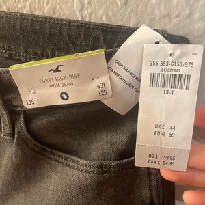 Hollister Curvy High Rise Mom Jeans Two Toned Black Grey Size 13S Short